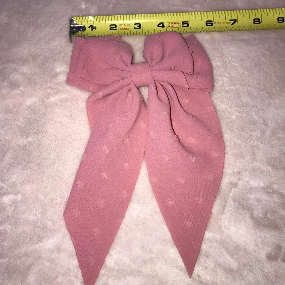 ✨✨5/$10✨✨ Dusty Rose Bow Hair Clip Accessory New without Tags